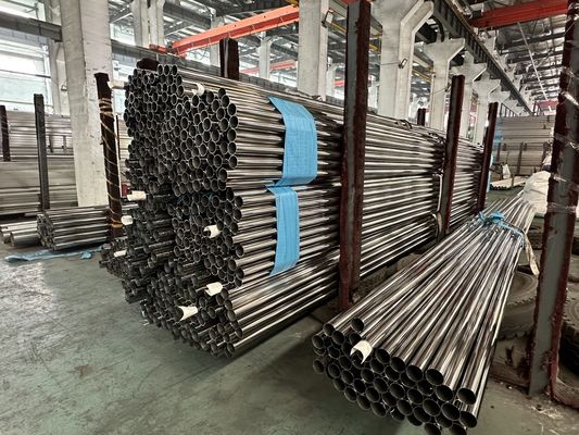 Seamless Sch 40 Stainless Steel Pipe 5800mm  Precision  Bronze Color Welded