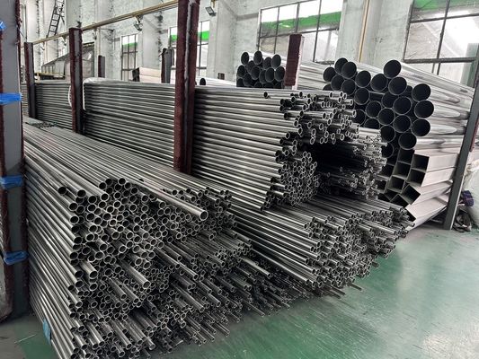 Seamless Sch 40 Stainless Steel Pipe 5800mm  Precision  Bronze Color Welded