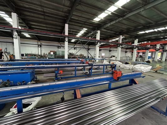 3000mm SS 316 Seamless Pipe Hot Rolled A312 Annealing Stainless Steel Square Pipe
